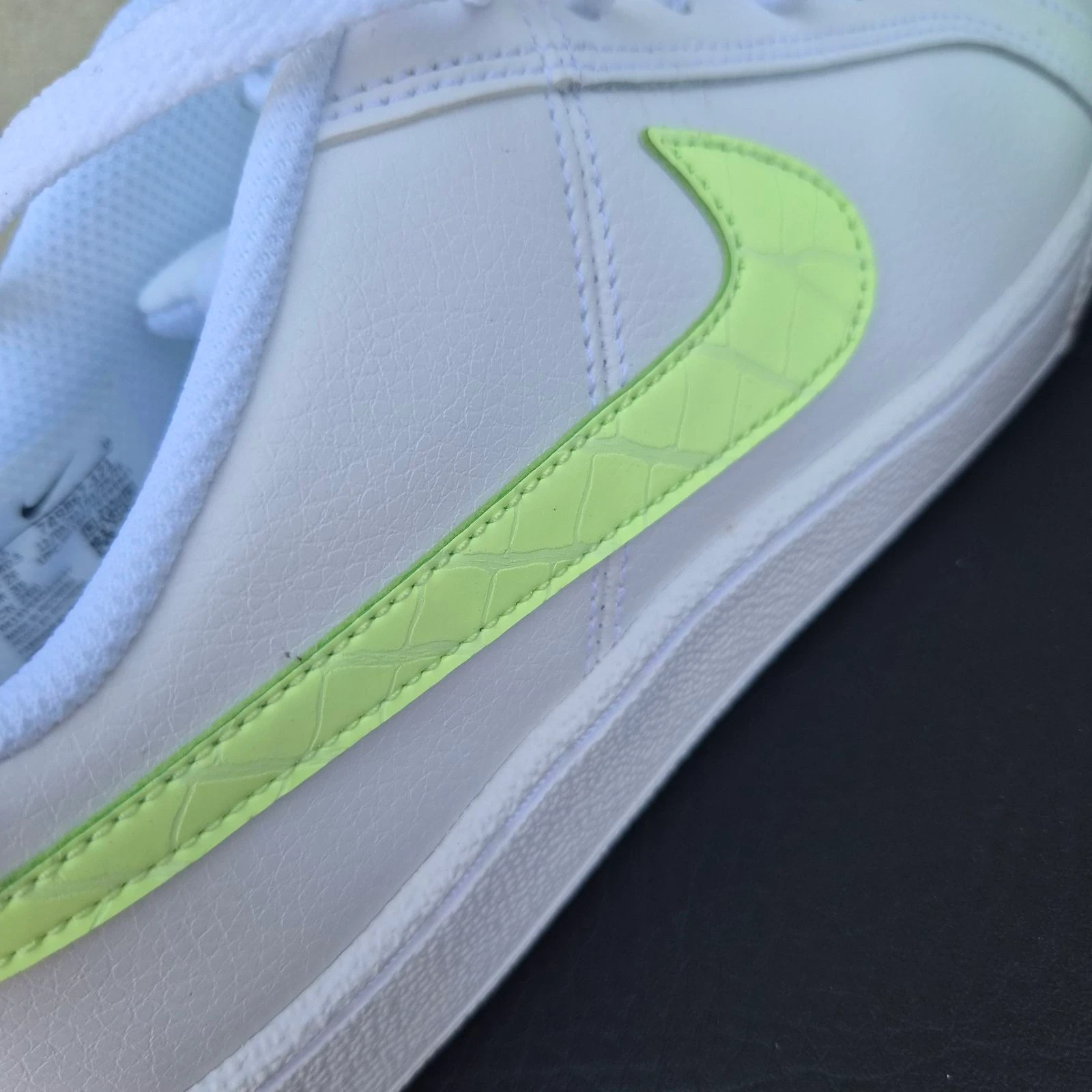 Nike sneakers – photo 4
